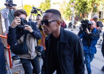 Актер «Топ Боя» Михаил Уорд изнасиловал женщину в машине, утверждает суд