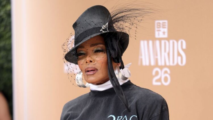 Джанет Джексон вышла в свет на BET Awards-2026 и сделала стильное заявление