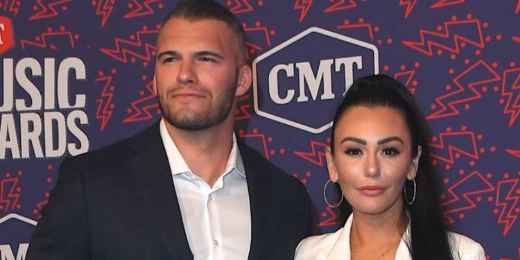 Дженни «JWoww» Фарли и Зак Карпинелло: тайная свадьба и хронология отношений