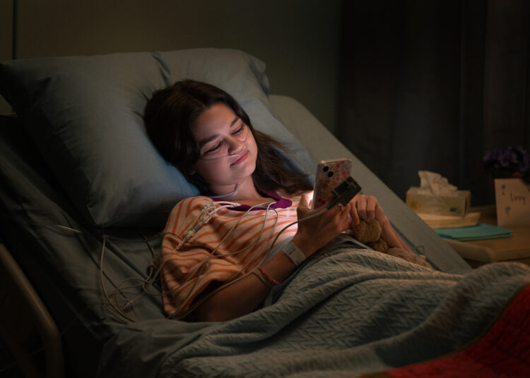 «Голосовые сообщения для Изабель»: новый ромком Netflix оказался неожиданно хорош