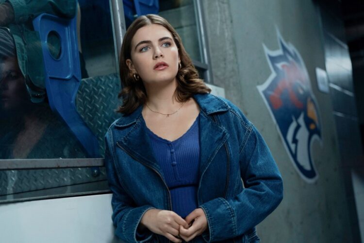Кто с кем встречается: романтические линии актёров сериала «Вне кампуса»