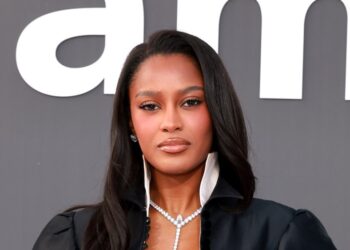 Сиара Миллер ответила на обвинения в «колоризме» после скандала с «Love Island USA»