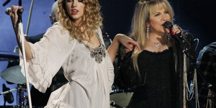 Свадьба Тейлор Свифт и Трэвиса Келси будет грандиознее Met Gala: Стиви Никс и Тим Макгроу станут певцами на церемонии