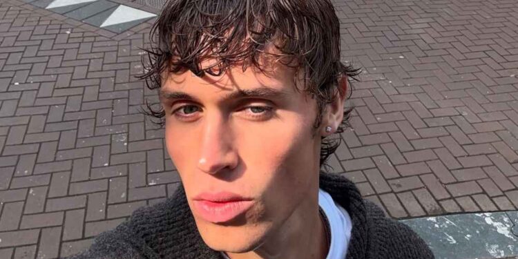 Участника «Love Island UK» убрали из шоу после скандала с поножовщиной в 2019 году