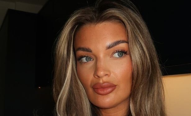 В битве WAGs трофей забирает только одна: колонка Хелены Форд