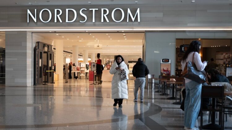 17 Rich Mom-Style Fashion Deals Hiding in Nordstrom’s Anniversary Sale