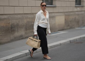 17 стильных брюк, которые заменят джинсы: от $17 до люкса