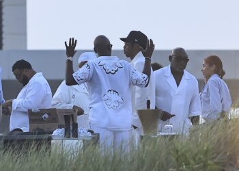 Алиша Киз и Карди Би зажгли на звездной вечеринке Майкла Рубина