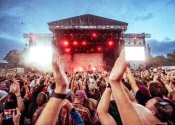 Автор The Mirror назвал трёх будущих хедлайнеров Tramlines 2026