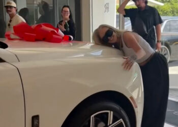 Банни Хо купила Rolls-Royce за $500 тыс. после развода с Jelly Roll