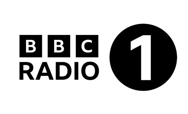 BBC Radio 1 устроил революцию: шесть ведущих уволены, на их места пришли инфлюенсеры