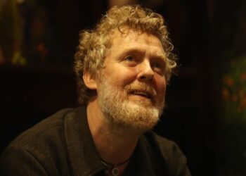 Глен Хансард, обладатель «Оскара», погиб в аварии на мотоцикле в 55 лет