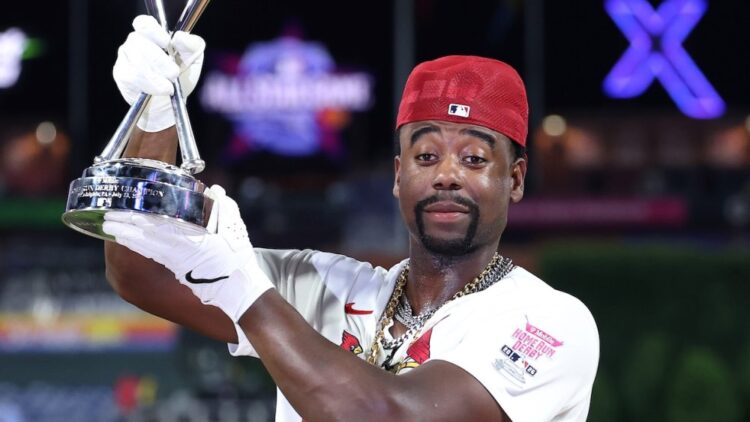 Кардинал против всех: Джордан Уокер сенсационно выиграл Home Run Derby-2026