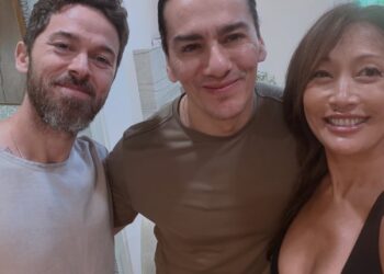 Кэрри Энн Инаба опубликовала совместное селфи с бывшим Артемом Чигвинцевым