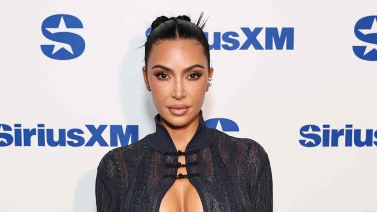 Ким Кардашьян пошутила о провале на экзамене в адвокатуре в новом рекламном ролике