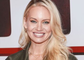 Кимберли Уайатт из Pussycat Dolls готовится к замене тазобедренного сустава — и берёт пример с Энди Маррея