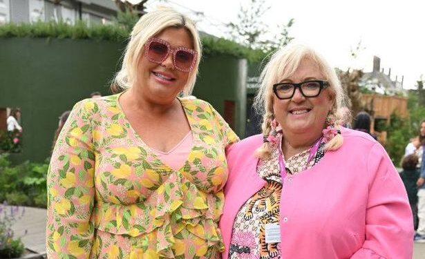 «Моё сердце разбито на миллион осколков»: звезда TOWIE Джемма Коллинз подтвердила смерть матери