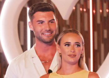 Пары «Love Island» (Великобритания): кто остался вместе, а кто разбежался