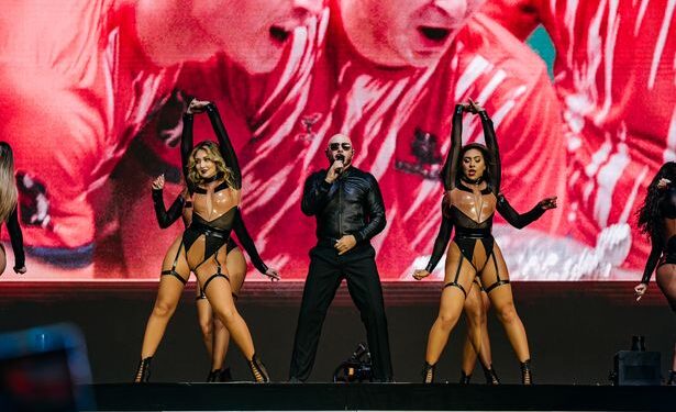 Pitbull зажёг на новом фестивале Roundhay в Лидсе: как прошёл дебют