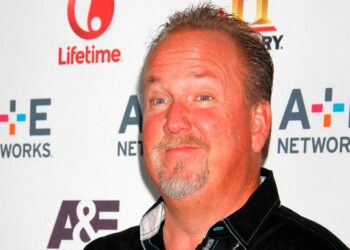Предсмертная записка звезды «Storage Wars» Даррелла Шитса: «Я больше не мог выносить травлю в Facebook»