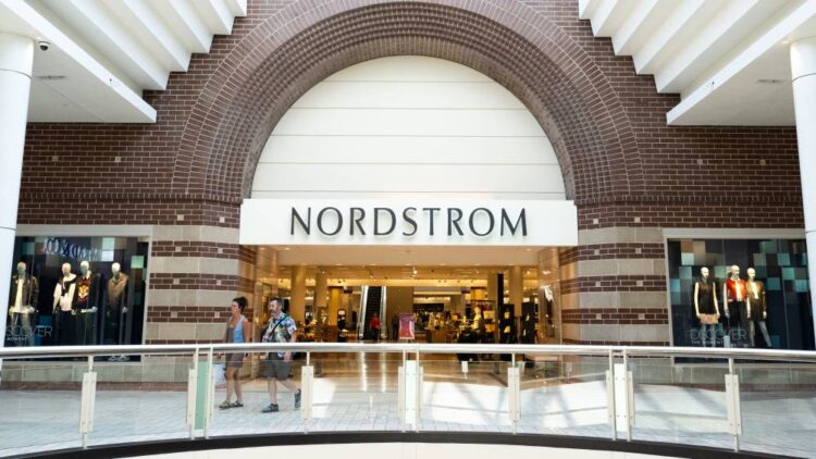 Распродажа Nordstrom: 17 лучших модных находок до $100