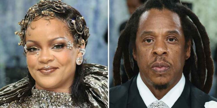 Рианна неожиданно выступила на концерте Jay-Z в Нью-Йорке: «Я потеряла форму»