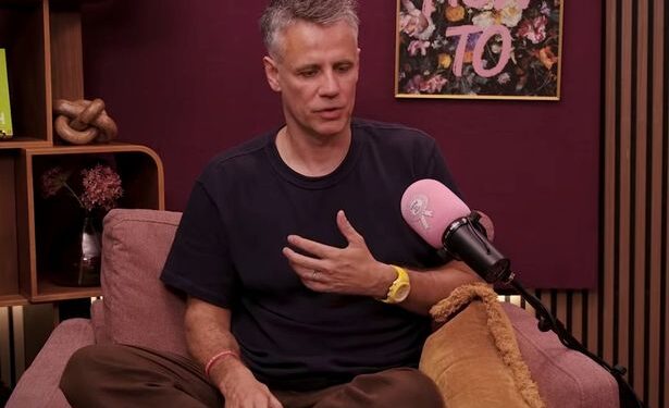 Ричард Бэкон признался, что скандал с кокаином на Blue Peter до сих пор его преследует