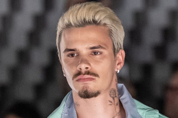 Ромео Бекхэм повторил легендарный образ отца в новой рекламе Tommy Hilfiger