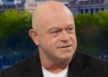 Росс Кемп рассказал о тайной борьбе с алкоголем и о том, что спасло его