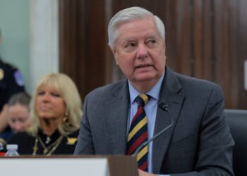 Сенатор Линдси Грэм умер от разрыва аорты — стали известны подробности последних часов