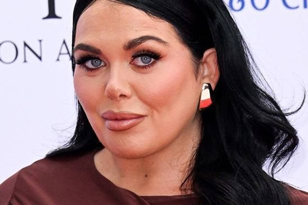 Скарлетт Моффатт снова в трауре: звезда «Gogglebox» сообщила о новой утрате в семье