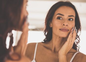 Солнцезащитный крем без жирного блеска: EltaMD SPF, который полюбили даже скептики