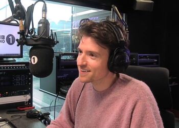 Уход звезд BBC: ведущие действительно переплачены?