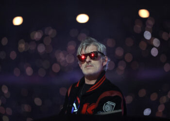Умер Kavinsky: автор хита «Nightcall» найден мёртвым в Париже