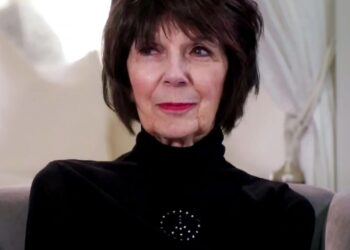 Умерла мать Крис Дженнер Мэри Джо «ЭмДжей» Шеннон — ей был 91 год