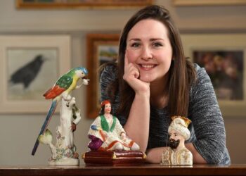 Ведущая «Antiques Roadshow» Тео Баррелл скончалась от рака — муж простился с «невероятным человеком»