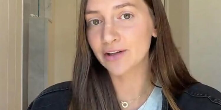 «За номер с видом на океан — 3200 долларов»: жена экс-игрока НФЛ показала счёт за роды