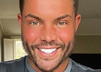 Звезда «Towie» Бобби Норрис предупредил об опасности филлеров после неудачного опыта