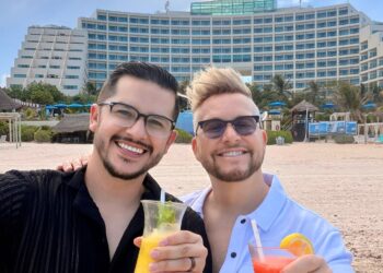 Звезды «90 Day Fiancé» снова вместе в США: их 13-летняя дочь борется за жизнь после кровоизлияния в мозг