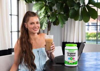 Ариана Мадикс ответила на слухи об уходе из «Love Island USA»