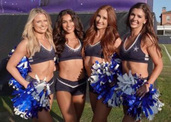Dallas Cowboys Cheerleaders Upgrade Their Uniforms With New Accessory