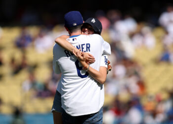Дети Роба Райнера почтили память отца на матче Dodgers