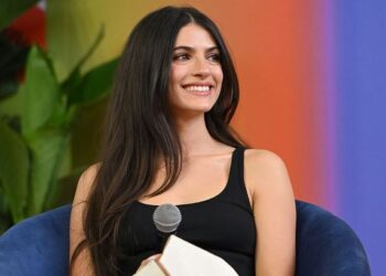 Элла Рубин из Prime Video: родня ли она Энн Хэтэуэй?