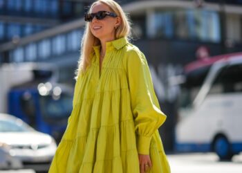 Кончайте с bodycon: 13 платьев-трапеций на лето
