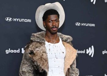 Lil Nas X объявил о смерти матери