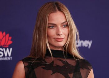 Марго Робби и её туфли Mary Jane: шик за 36 долларов
