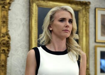 Натали Харп назвала Трампа «хранителем и защитником» в слитых письмах
