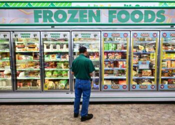Почему богатые всё чаще ходят в Dollar Tree: новая реальность шопинга