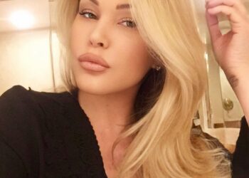 Шанна Моаклер обещает раскрыть правду о Кортни Кардашьян в мемуарах