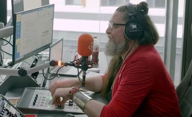 Умер «голос BBC One» Глин Льюис: ему было 53 года